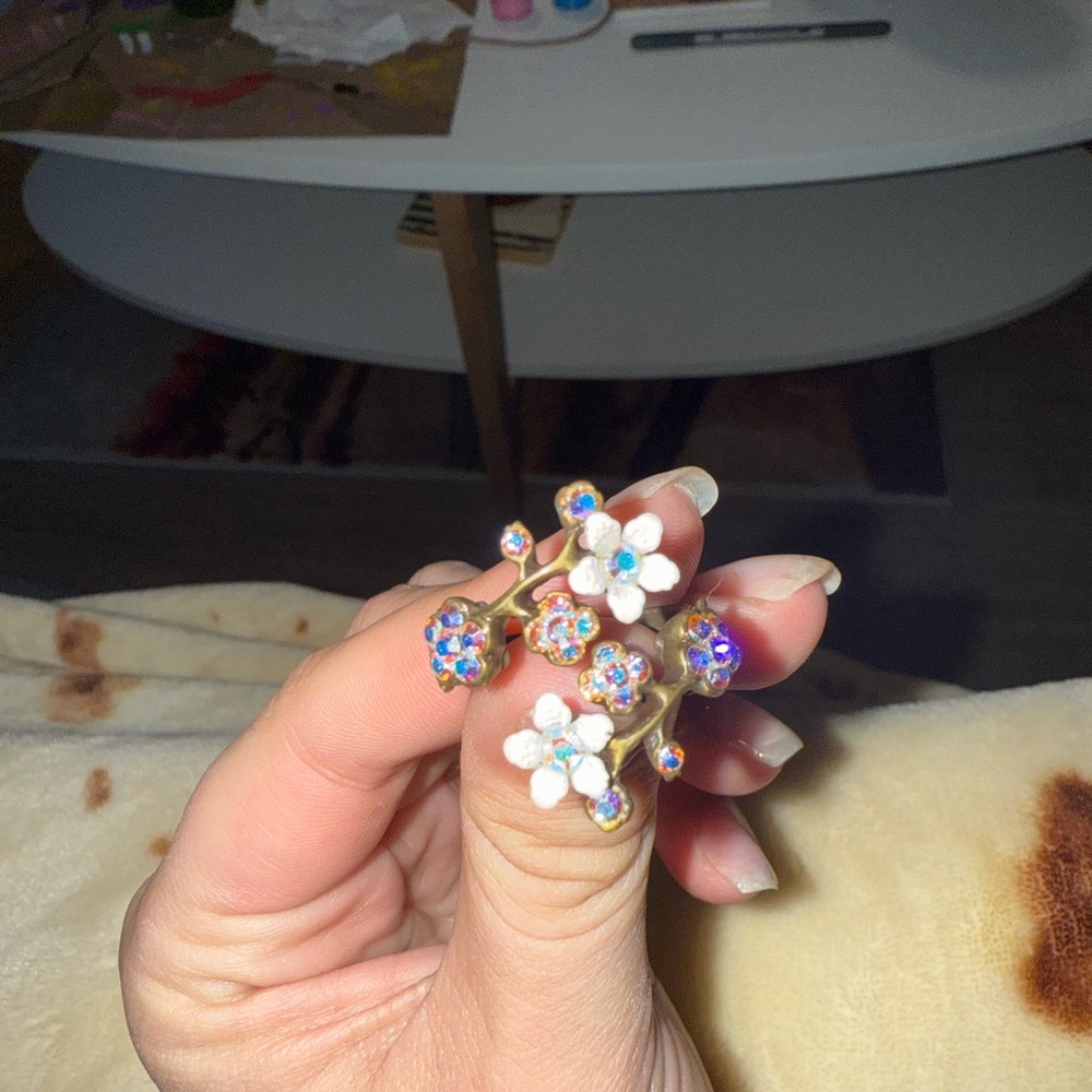 Floral Gold and White Women's Jewelry